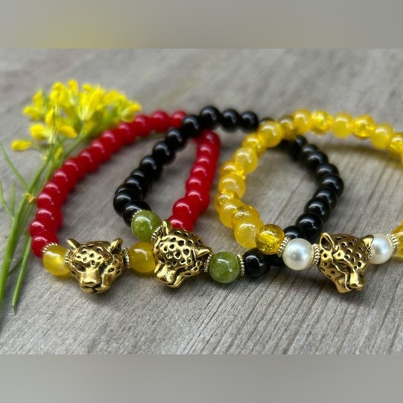 Handmade Leopard Glass Bead Bracelets - Red, Black, Yellow - Picture 2 of 4